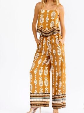 Boho NWT womans Festival Wide-Leg pants and top size S-M-L